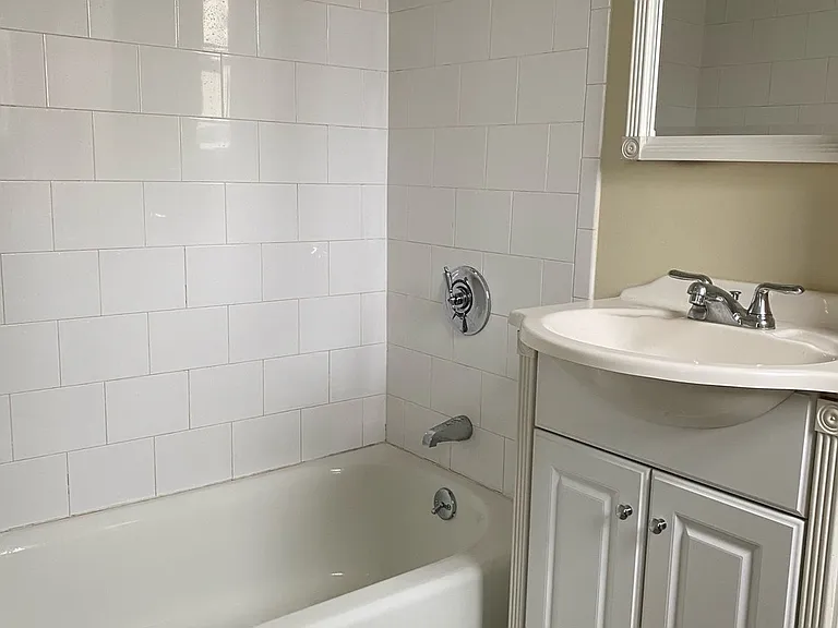 38 Hemenway St #46 — Photo 38