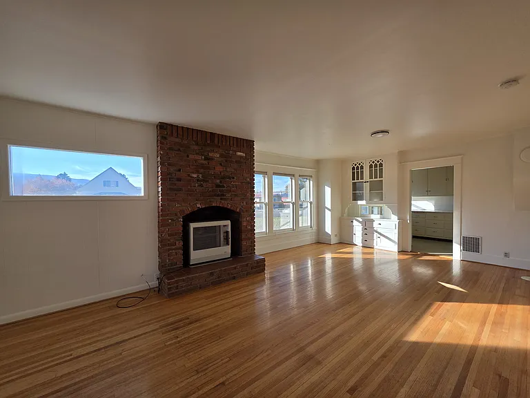 207 W Park St — Photo 9
