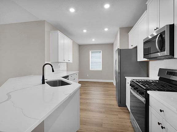 The Sunnyside offers all stainless steel upgraded appliances included.