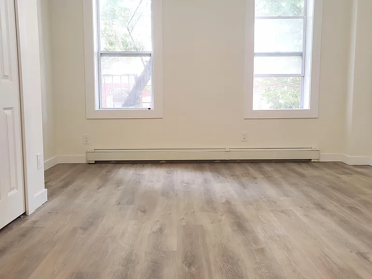 287 Bergen Ave #2 — Photo 12