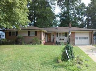 6 Brackin Ln, Newport News, VA 23608
