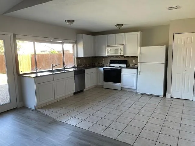 4921 Ashlock Dr — Photo 7