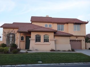 8760 Laguna Dr, Chowchilla, CA