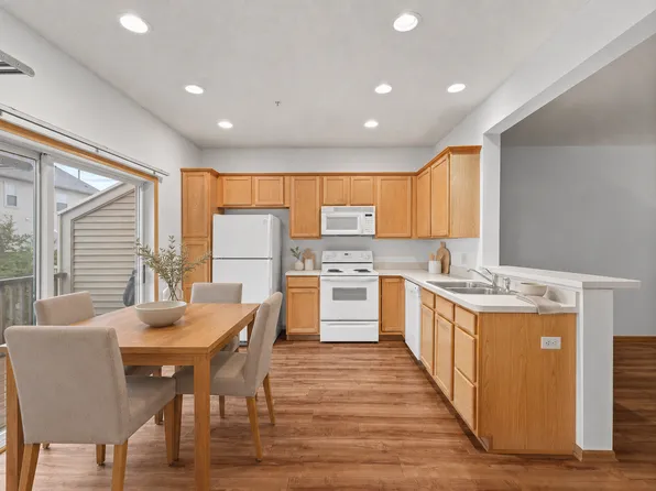 11339 Davenport Cir NE Unit A, Blaine, MN 55449