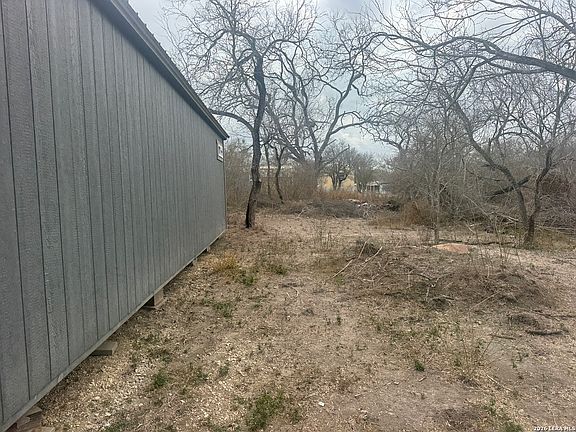 2nd image of 711 N Davidson LOT 5