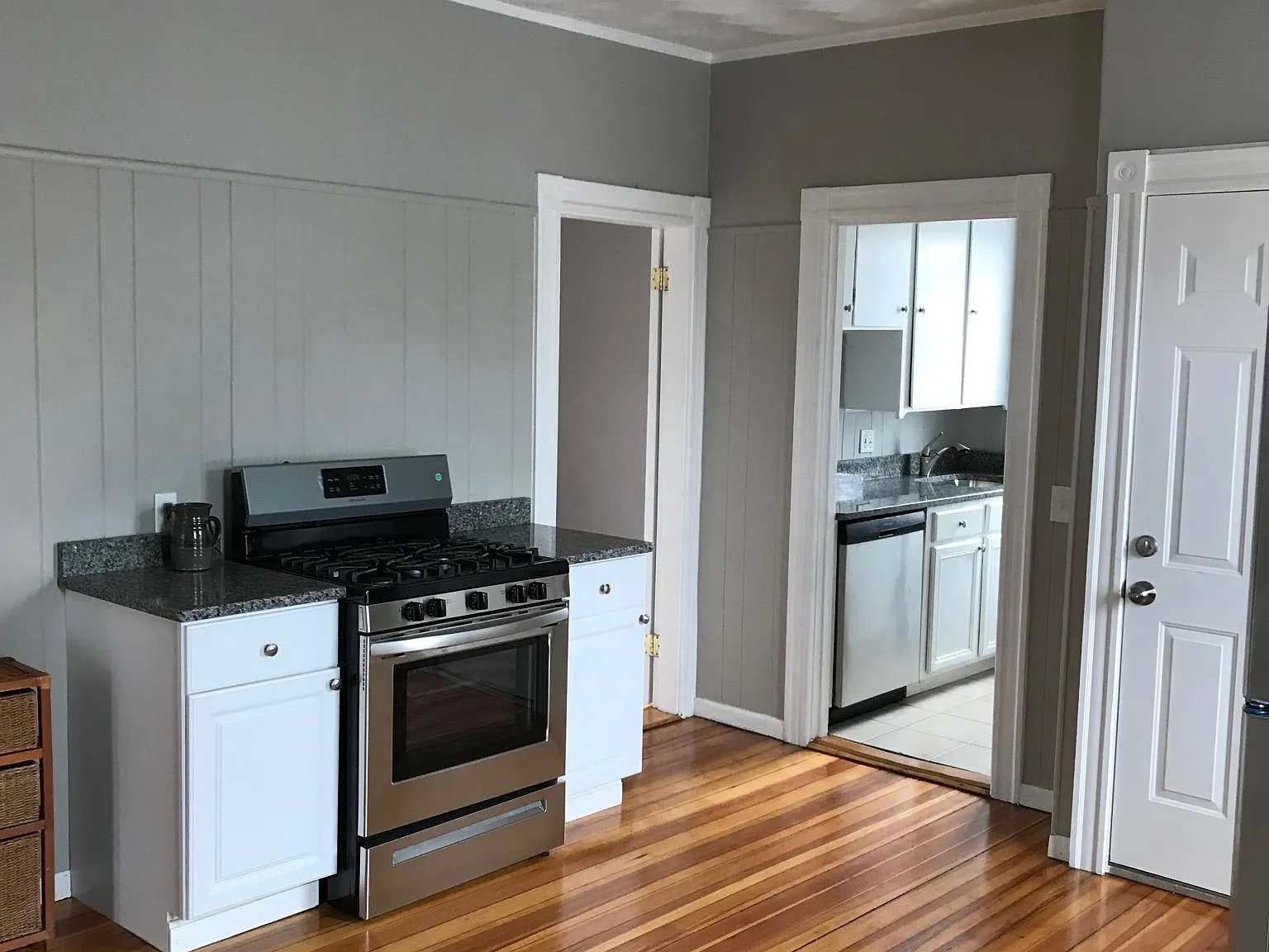 4 bed, 1600 sqft, $3,600 — Photo 2