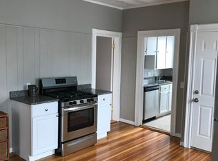 61 8th St #2, Providence, RI 02906