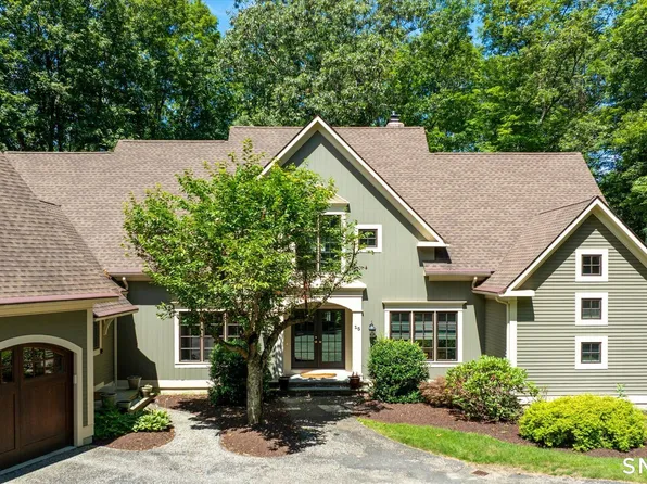 15 Hop Brook Road, Simsbury, CT 06070