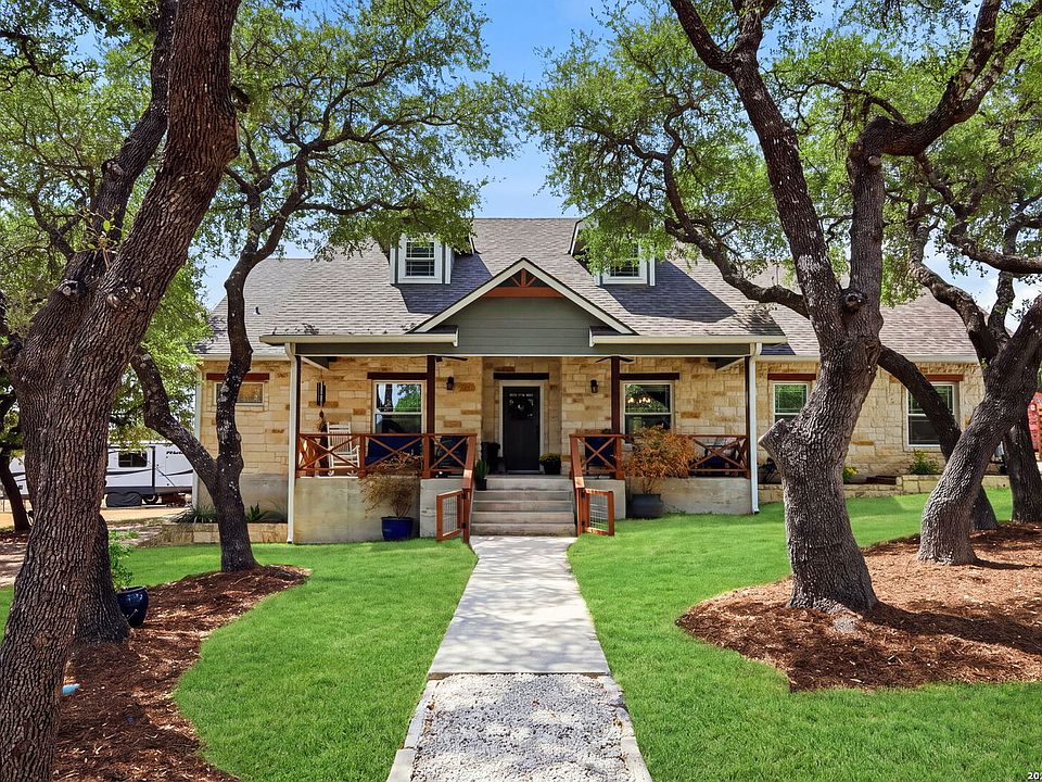 1st image of 230 Oak Country