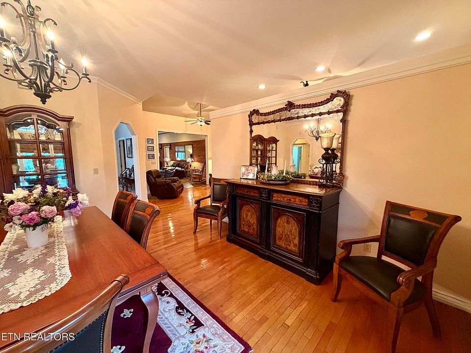 13th image of 630 Kenny Brook Ln