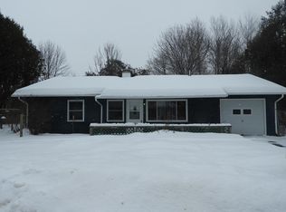 1 Tioga Ln, Plattsburgh, NY 12901