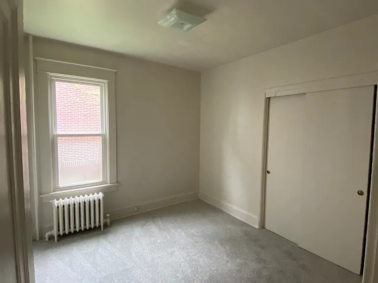 354 New Scotland Ave — Photo 7
