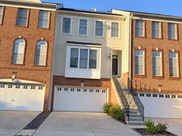 25840 Kirkwood Sq, Chantilly, VA 20152