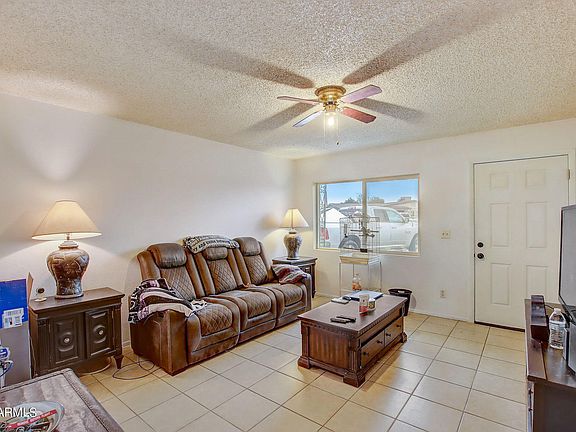 3rd image of 1515 S LEE Circle