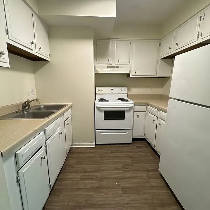2005 Terril Ln