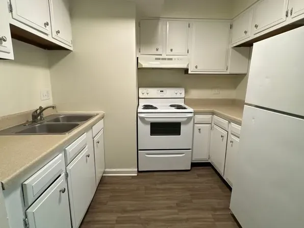 2005 Terril Ln, 2005 Terril Ln #C7f3199c3, Louisville, KY 40218