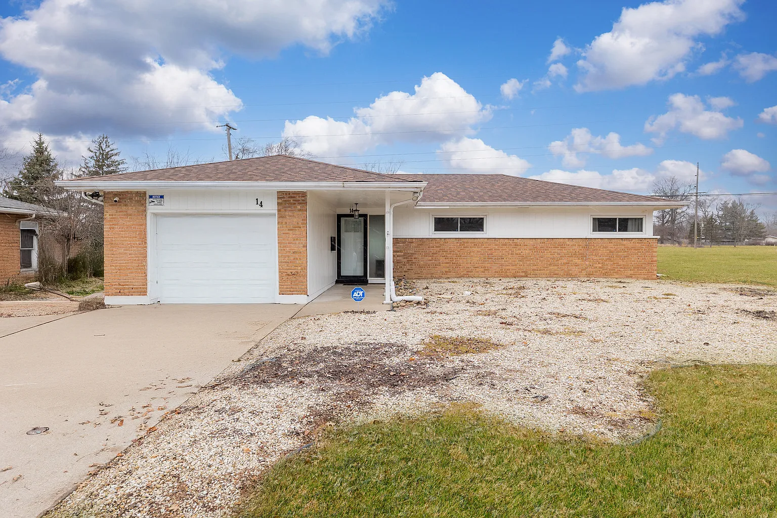 14 Westwood Ct photo 1