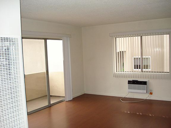 5th image of 7245 Franklin Ave APT 15