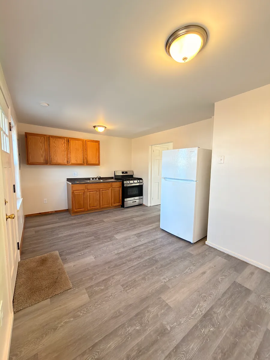 Building Photo - 1450-1456 Carew St #1454