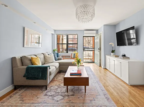 155 Terrace Pl #1I, Brooklyn, NY 11218