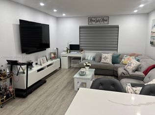 Villa Biscaya, Opa Locka, FL 33054