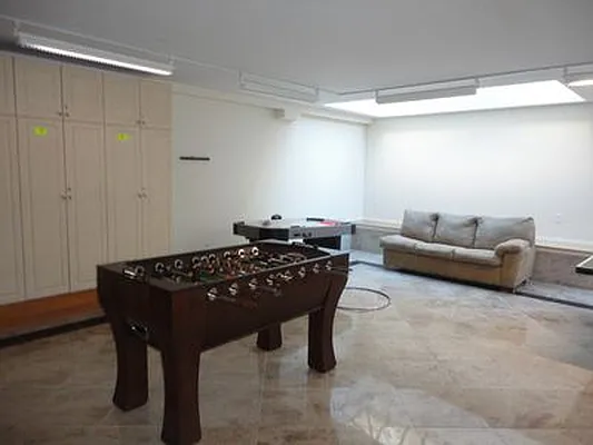 Rented by Urban Realty NYC | media 30
