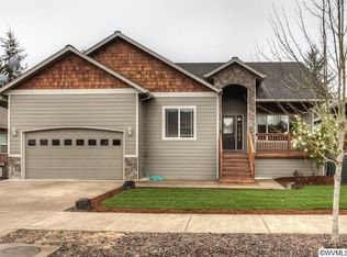 2052 NW Cluster Oak Ave, Albany, OR 97321