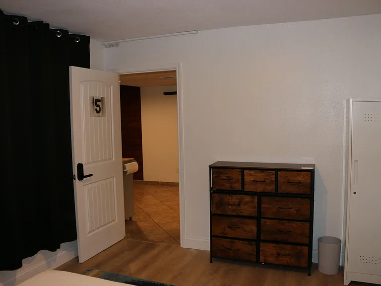 Laurel Valley Ln — Photo 5