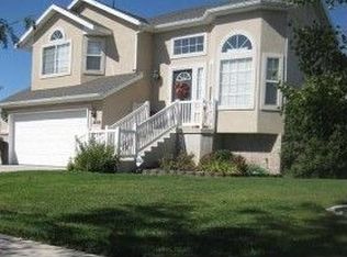 1464 W 2550 S, Woods Cross, UT 84087