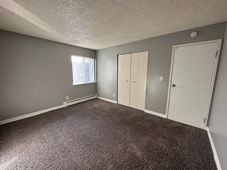 Prospect Pointe Apartments — Photo 47