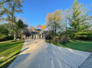 0S560 Wilmar Ct, Winfield, IL 60190