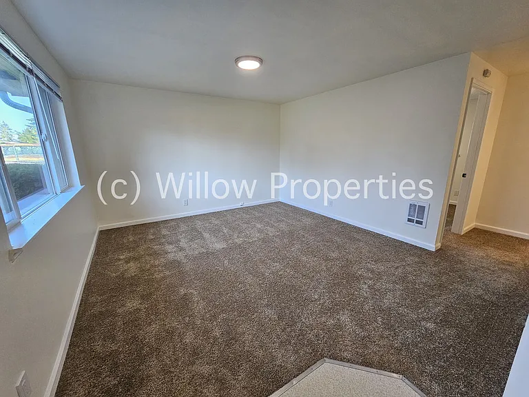 9205 Hipkins Rd SW #C — Photo 5