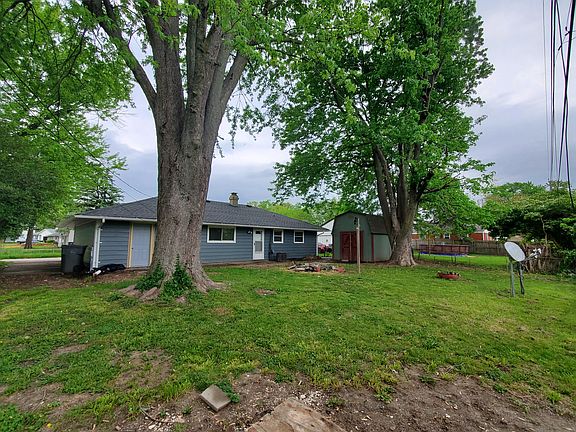4th image of 5713 Alpine Ave