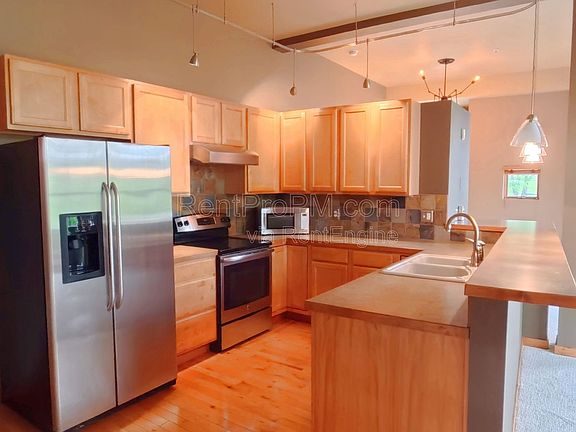 4th image of 200 S College Ave Unit 201