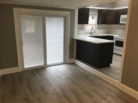 2nd image of 120 Park View Ave #120