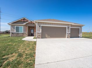 2516 Rosebud Ln, Salina, KS 67401