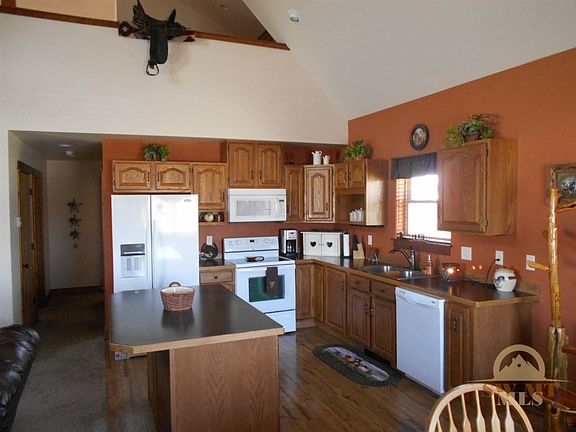 3rd image of 36 Carroll Dr