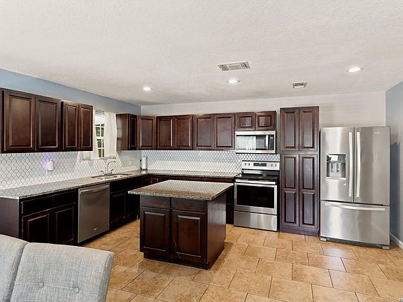 2nd image of 1311 Rivas St