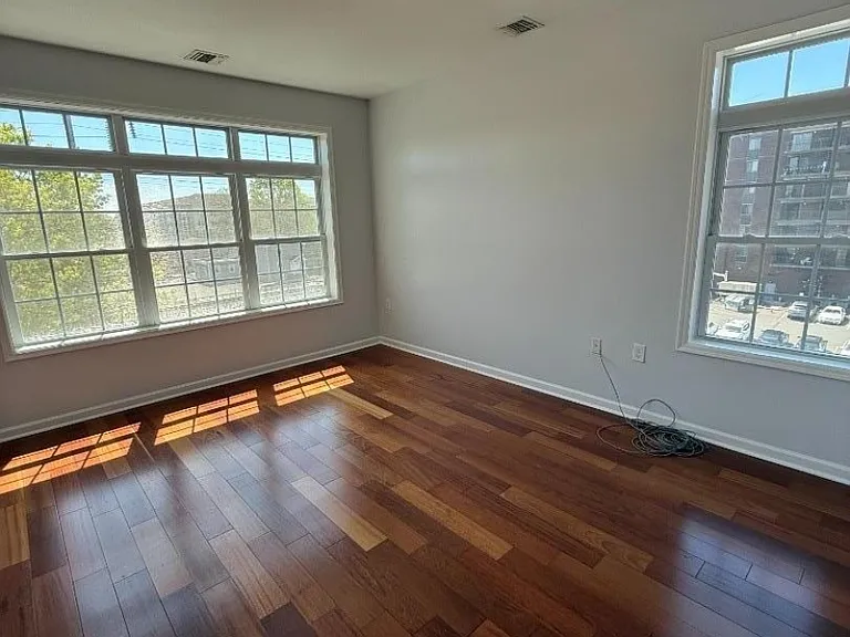 102 E Elizabeth Ave #406 — Photo 18