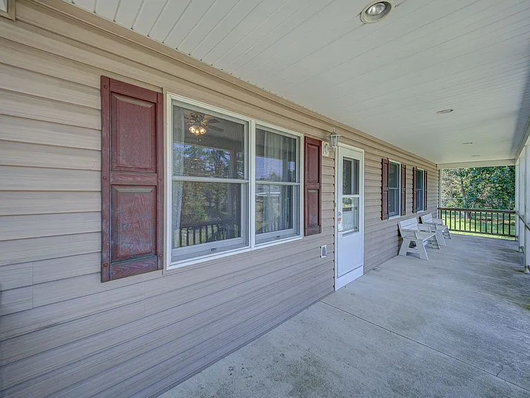 756 Lakehurst Rd — Photo 25