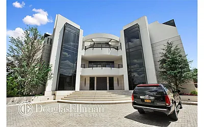 2458 National Drive in Mill Basin
