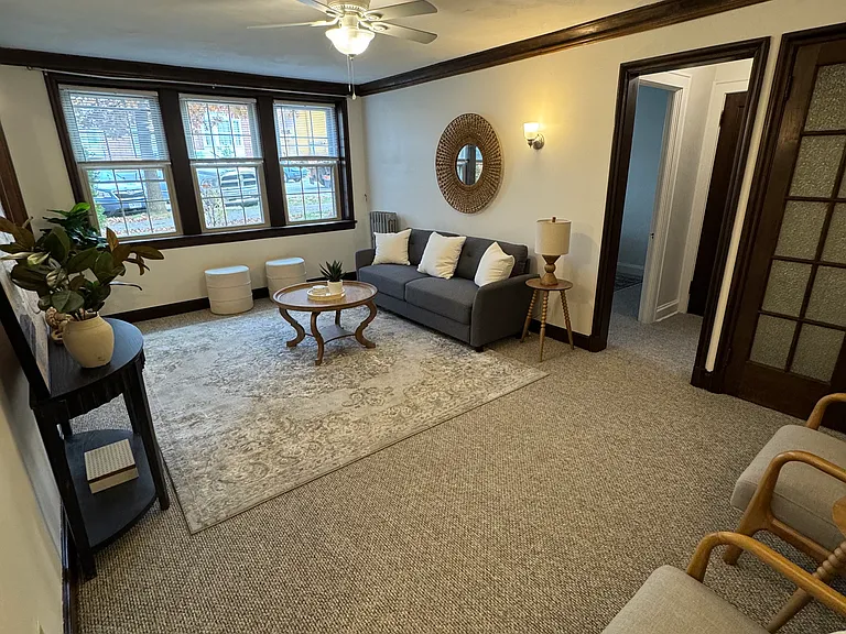 1360 W Clifton Blvd #1 — Photo 5