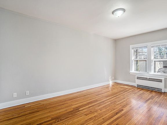 5th image of 311 Woodward Ave APT 12