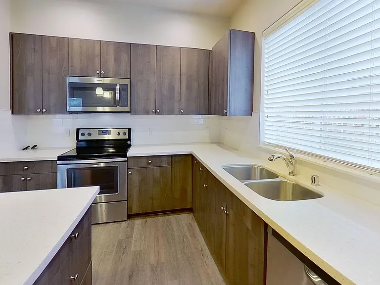 5024 Woodbine Dr SW — Photo 19