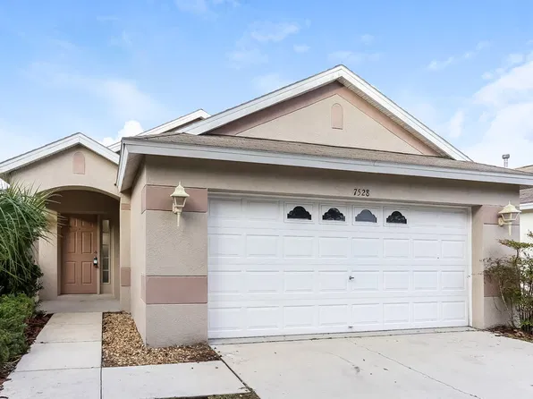7528 Oxford Garden Cir, Apollo Beach, FL 33572