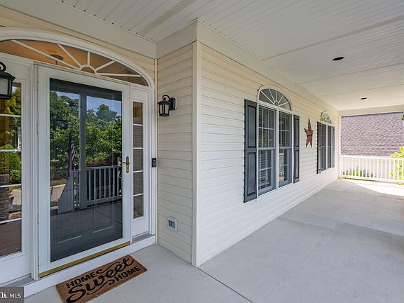 3rd image of 4210 Stonehaven Way