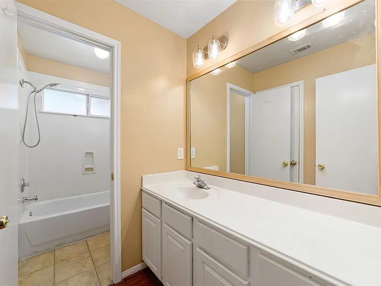 8207 Aliso Canyon Ln — Photo 21