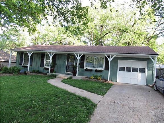 2nd image of 10509 W 90th St
