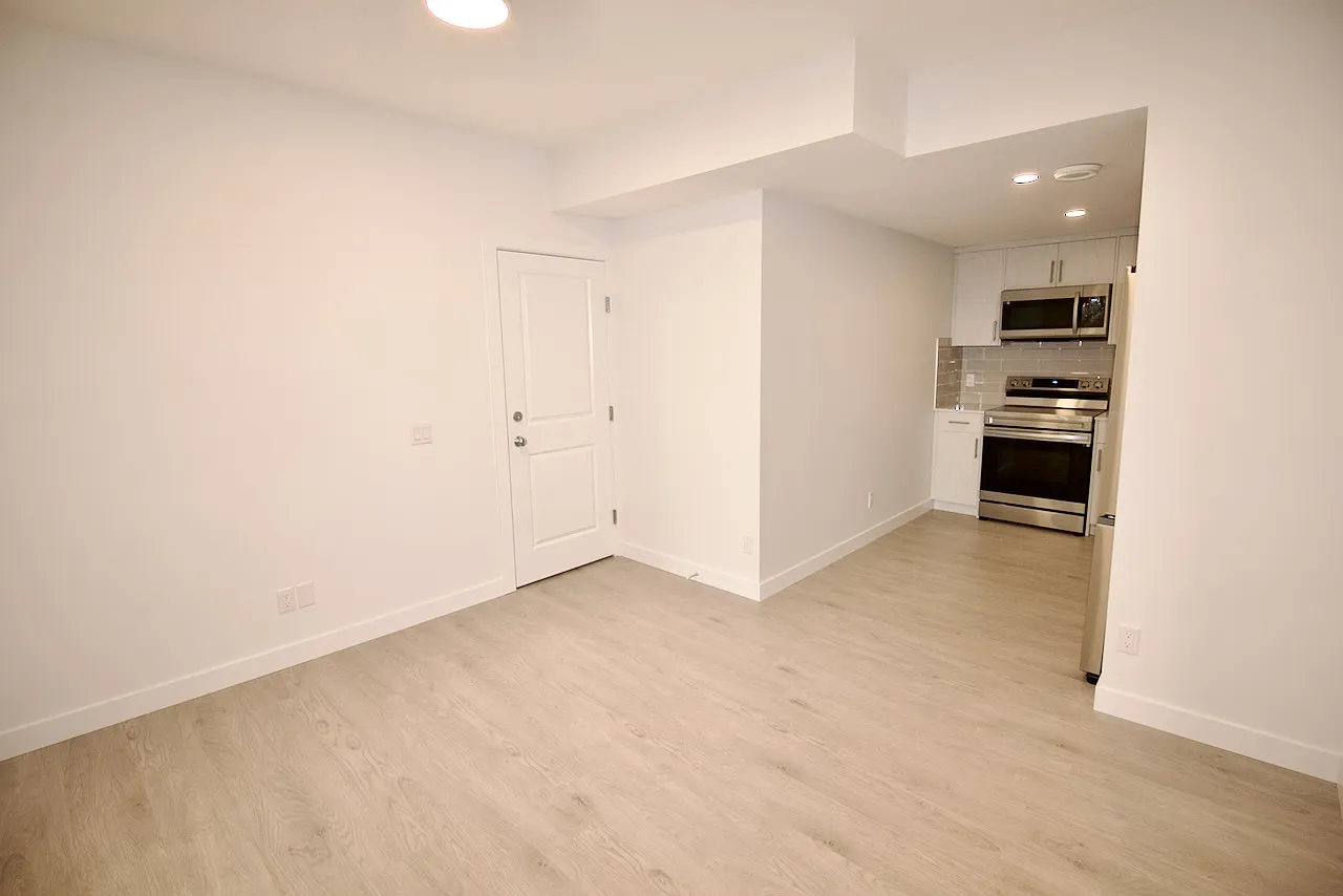 1 Bed 1 Bath Suite For Rent Chappelle Edmonton SW — Photo 4