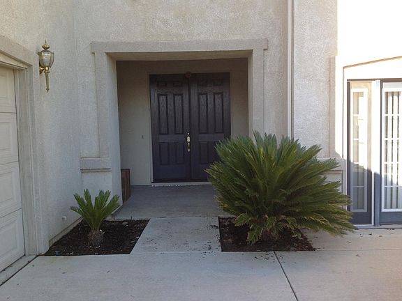 2nd image of 1571 Riverview Ave